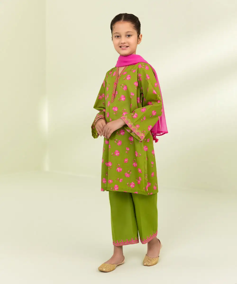 3 Piece - Embroidered Lawn Suit