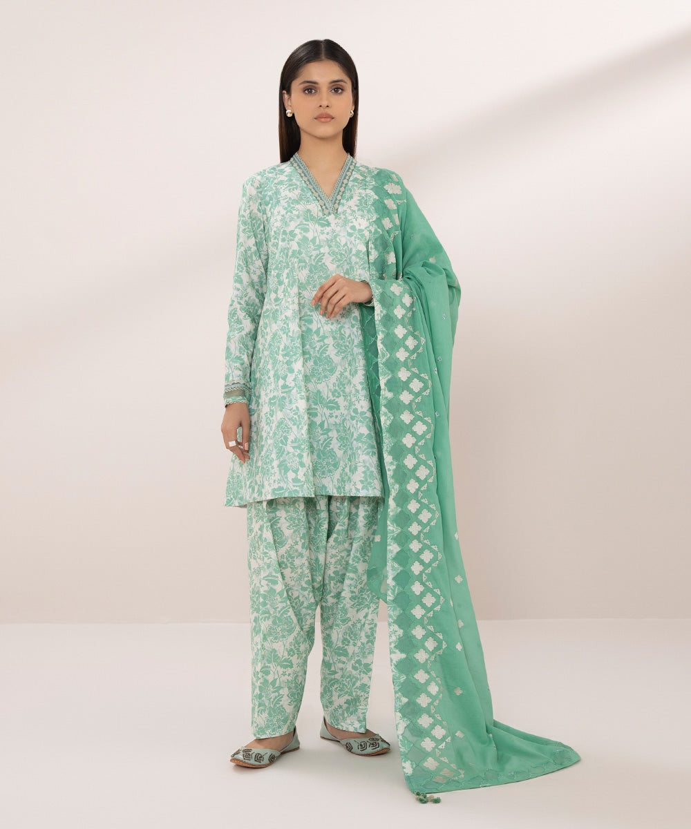 3 Piece - Embroidered Lawn Suit