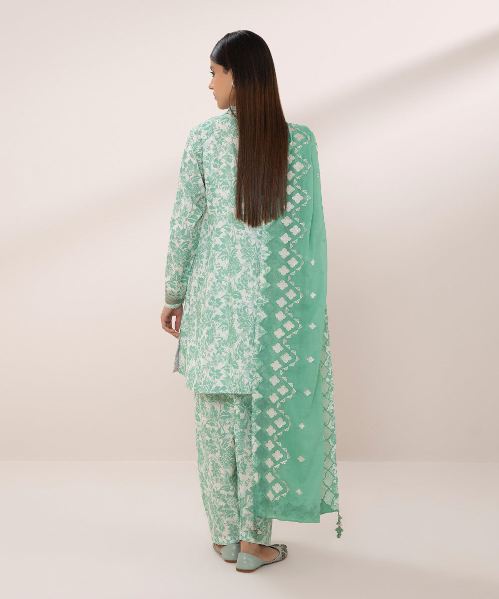 3 Piece - Embroidered Lawn Suit