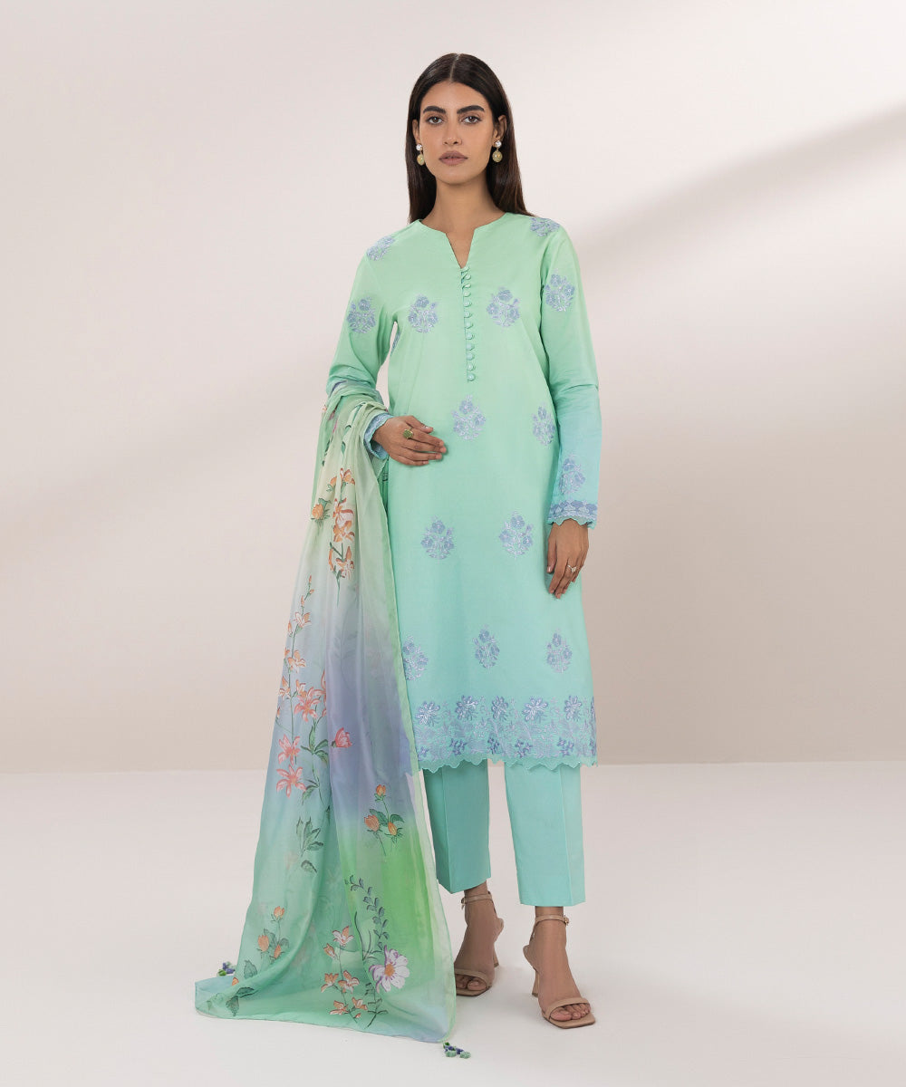 3 Piece - Embroidered Lawn Suit