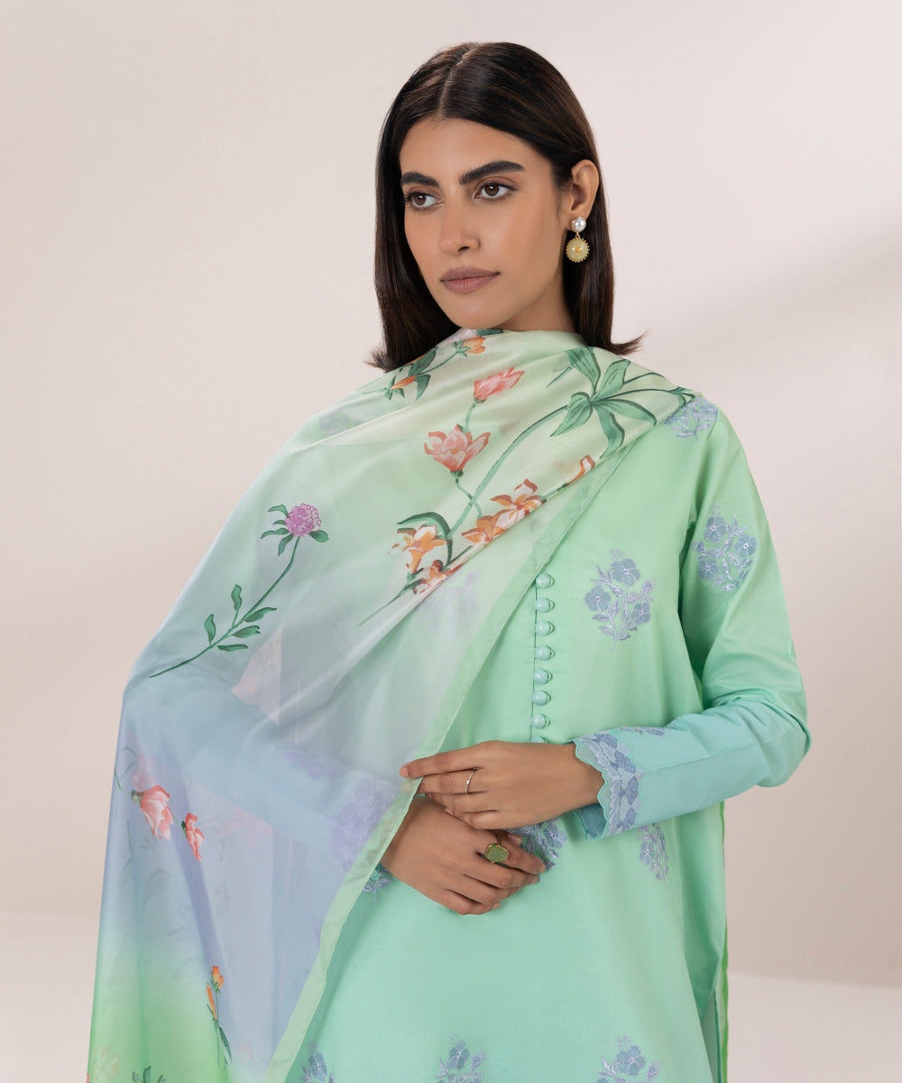 3 Piece - Embroidered Lawn Suit