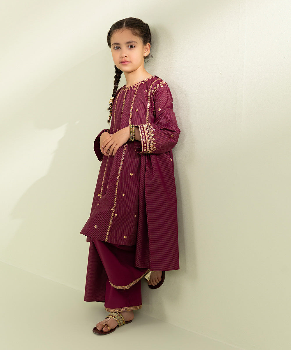 3 Piece - Embroidered Zari Lawn Suit