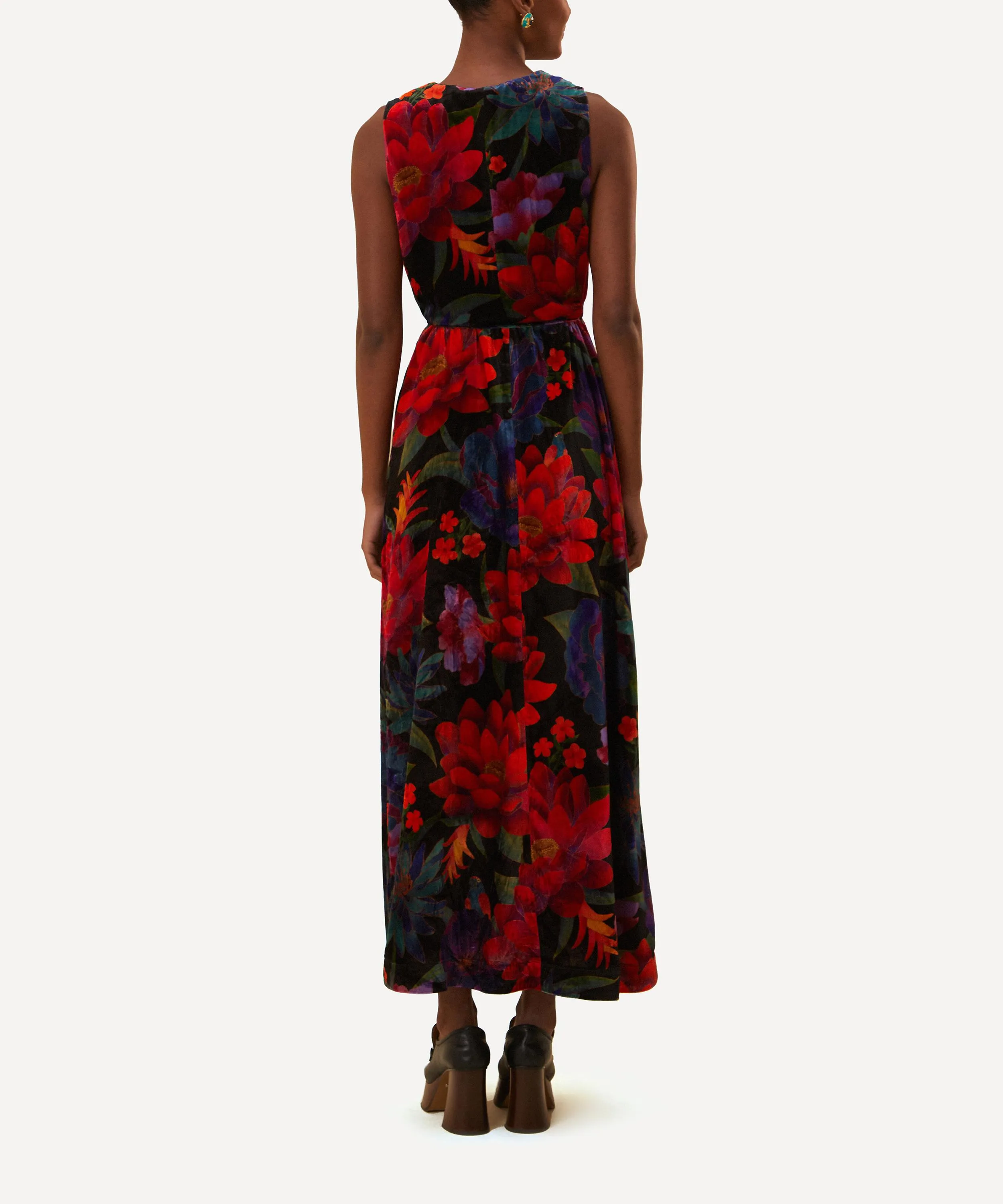 Black Flower Season Maxi-Dress