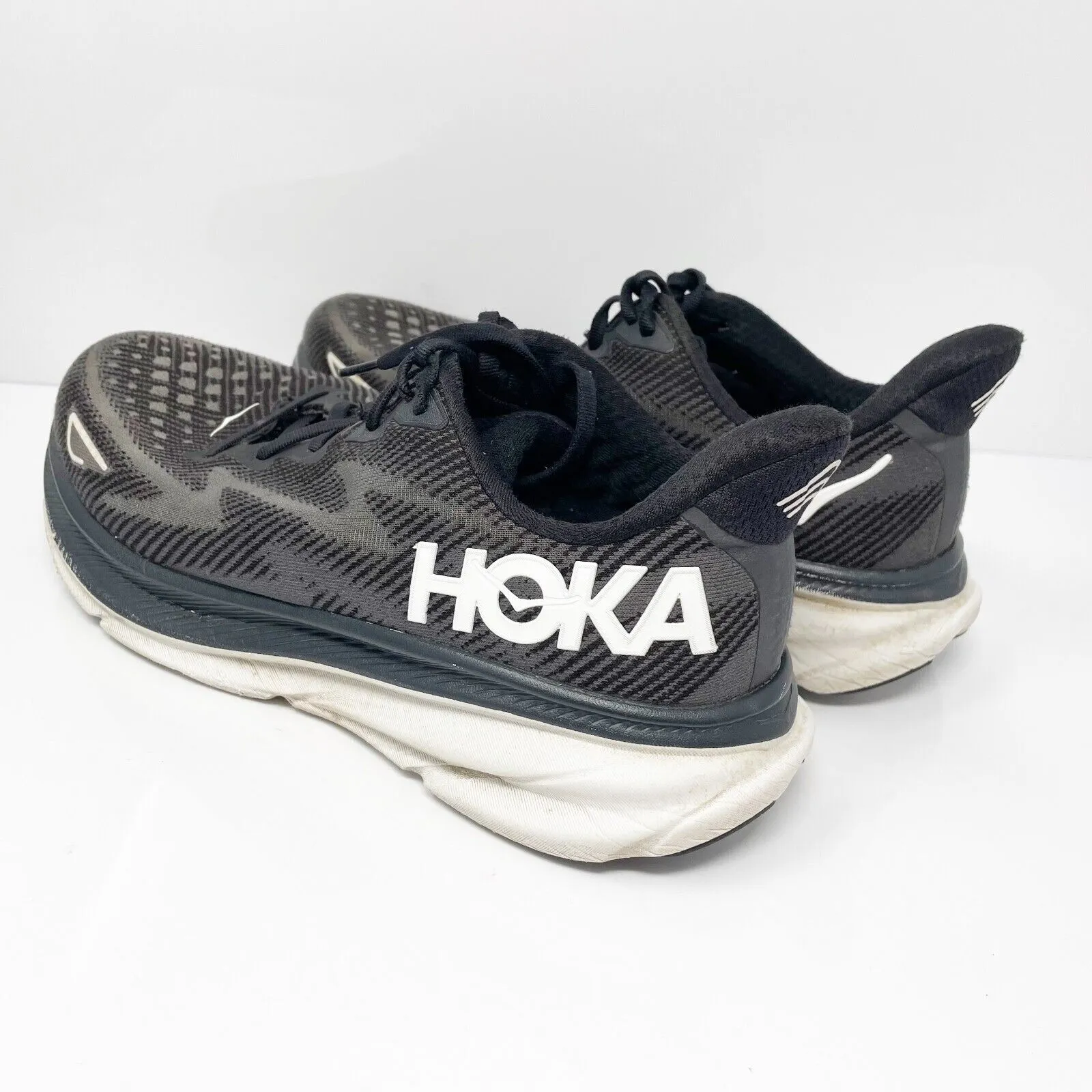 Hoka One One Womens Clifton 9 1127896 BWHT Black Running Shoes Sneakers Sz 11 B