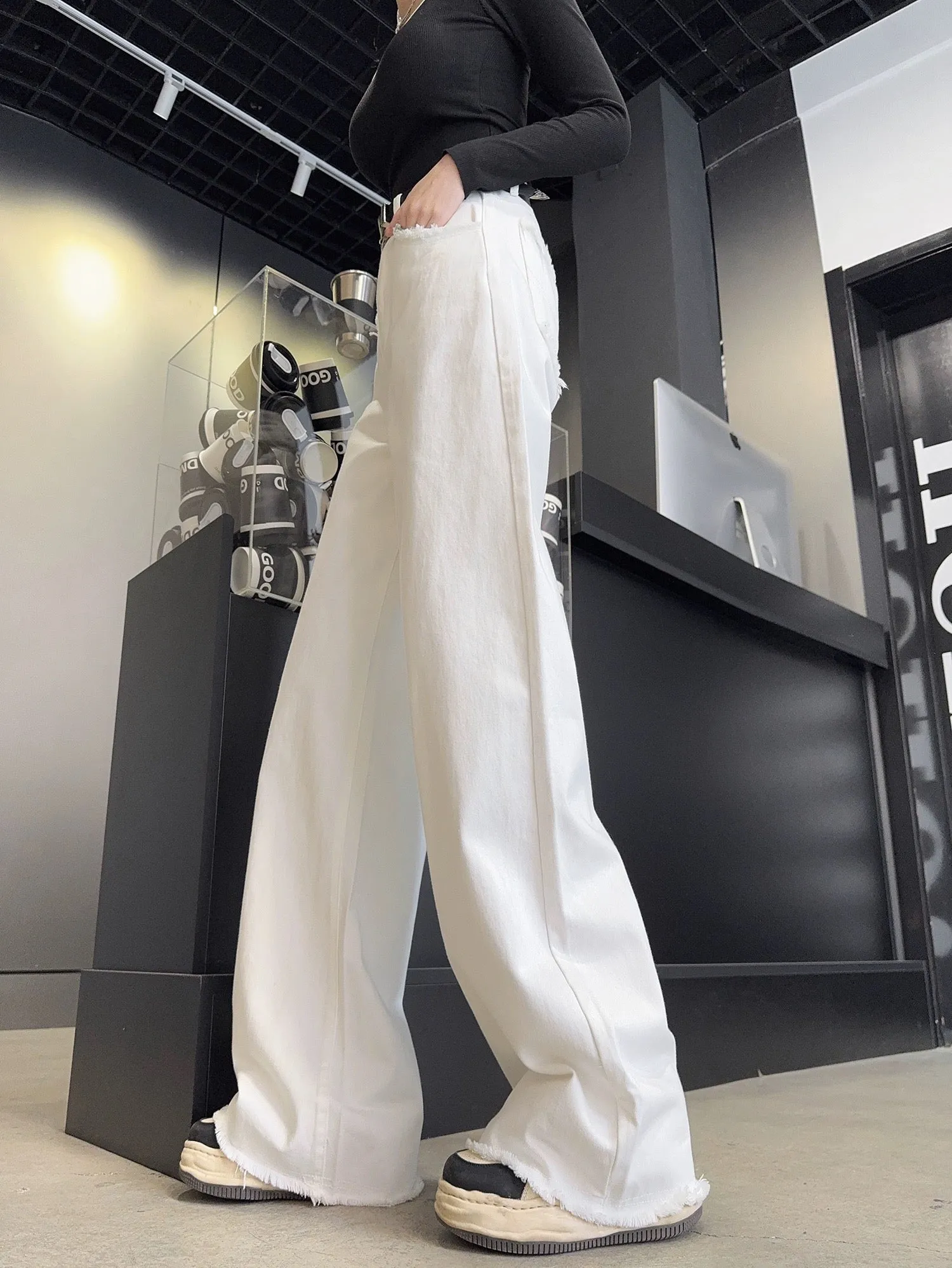 Light fabric tone tall trousers spring new style high waisted loose straight wide leg trousers white jeans for women