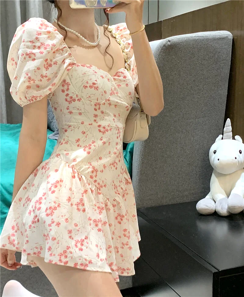 Sweet bubble sleeve floral square collar waist slim dress BY5032