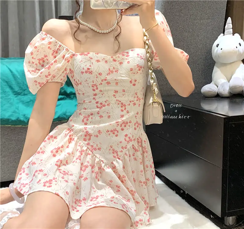 Sweet bubble sleeve floral square collar waist slim dress BY5032